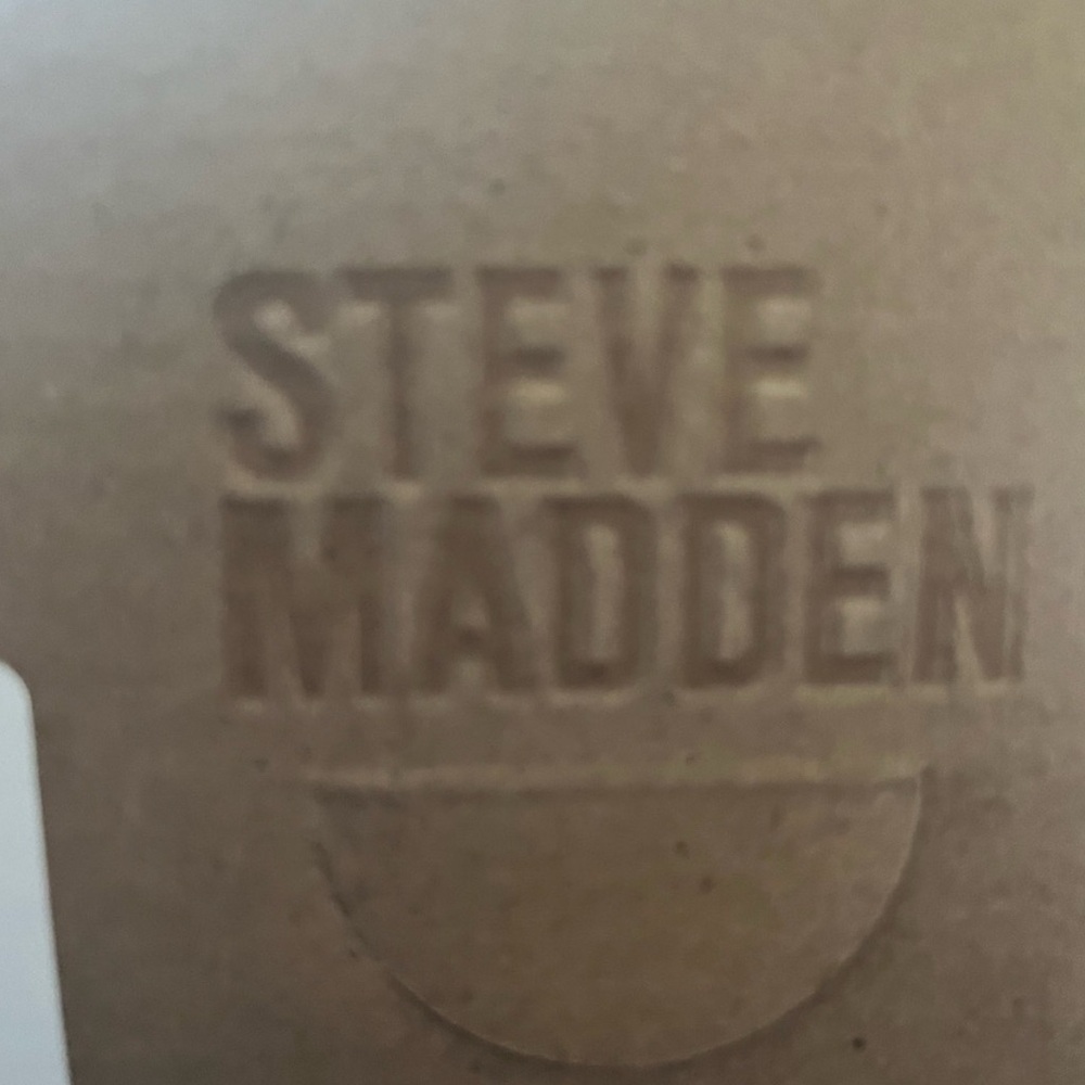 New Steve Madden Silver Rhinestone Sandals - Picture 5 of 5